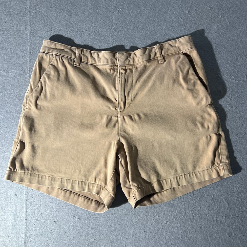 Banana Republic Women’s Khaki Chino Shorts Beige Size 12 4.5" Inseam